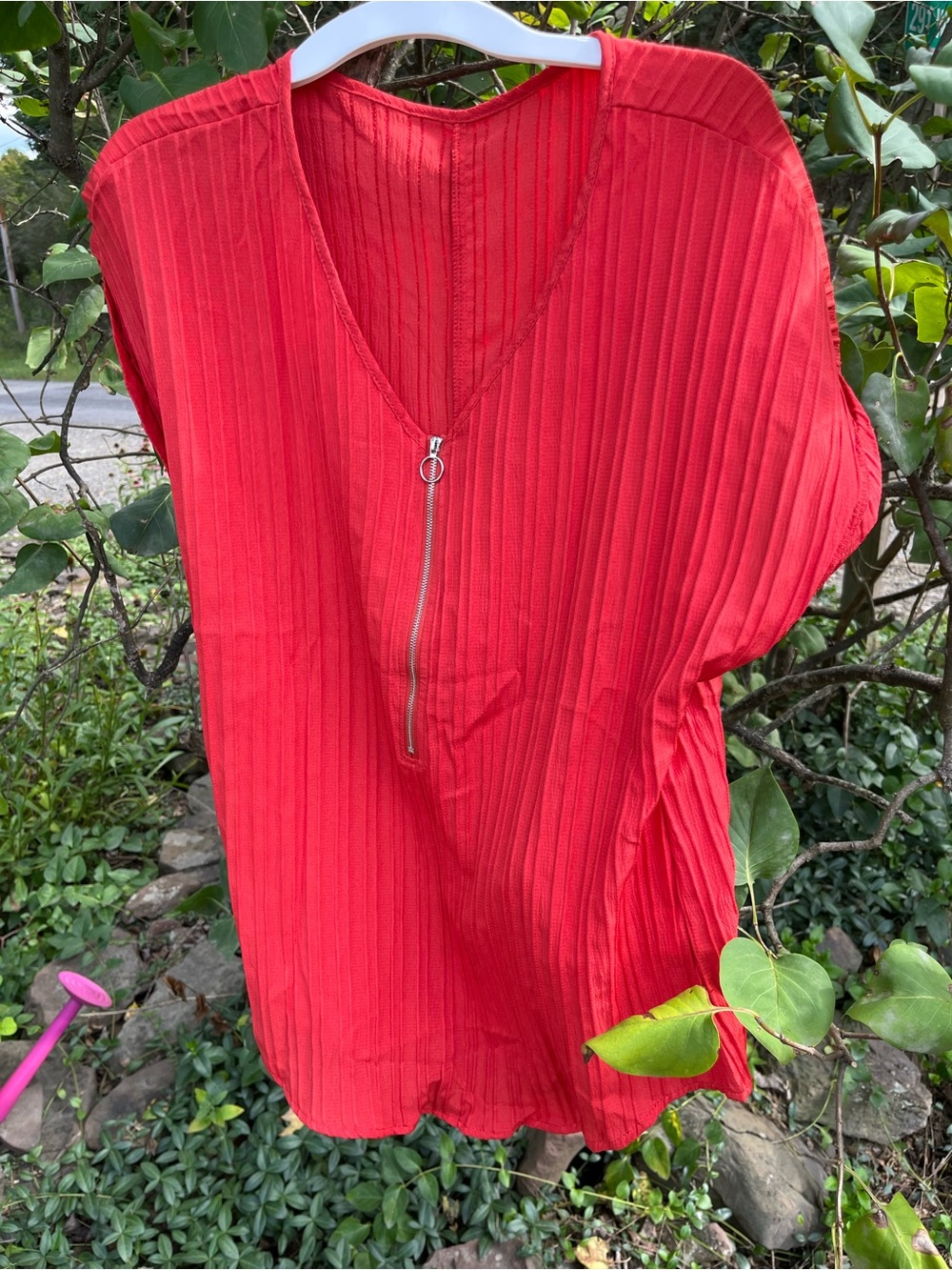 SHEIN Red Ribbed V-Neck Zip-Front Tunic